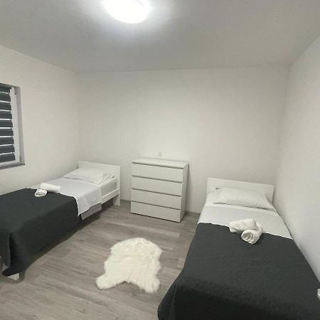 Apartmani Franciska Яйце Екстер'єр фото