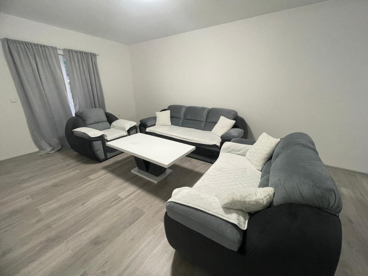 Apartmani Franciska Яйце Екстер'єр фото