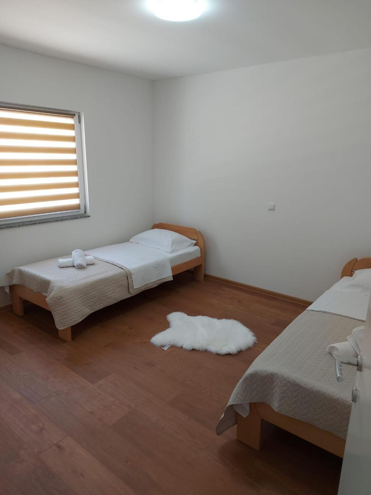 Apartmani Franciska Яйце Екстер'єр фото