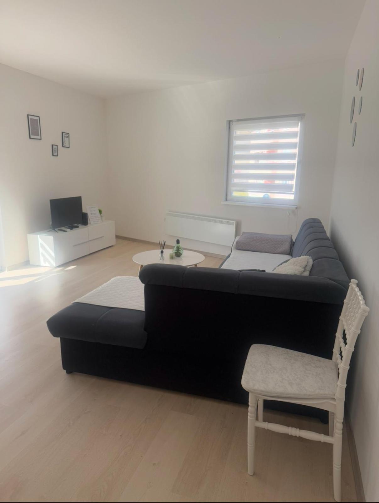 Apartmani Franciska Яйце Екстер'єр фото