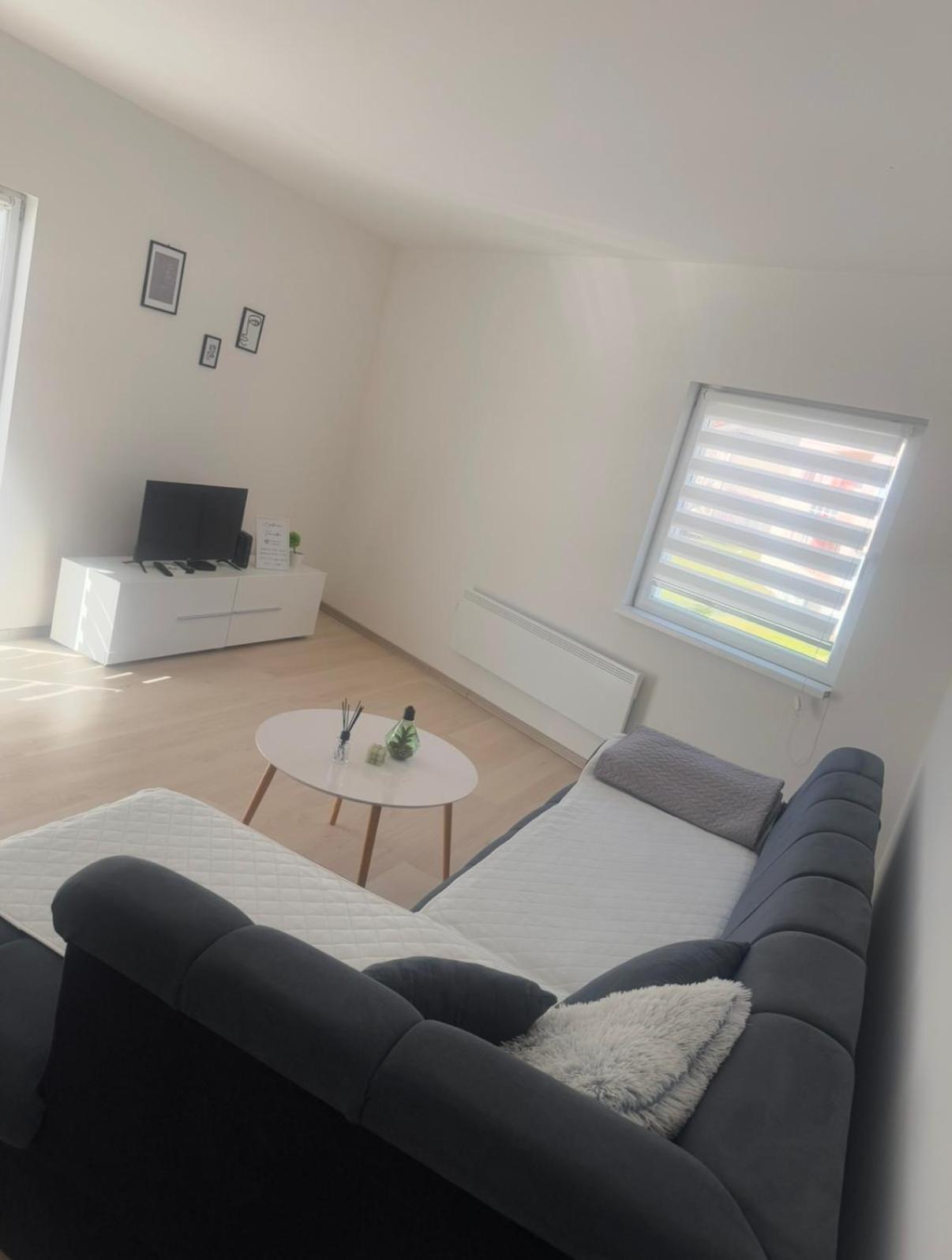 Apartmani Franciska Яйце Екстер'єр фото